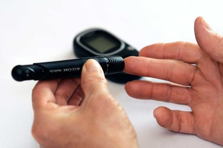 Diabetes test - Photo by PhotoMIX Company from Pexels
